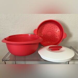 New Tupperware 3 Piece Microwave Steamer Set Red